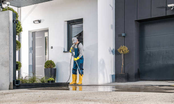 Best Gutter Cleaning  in Mission Hills, CA